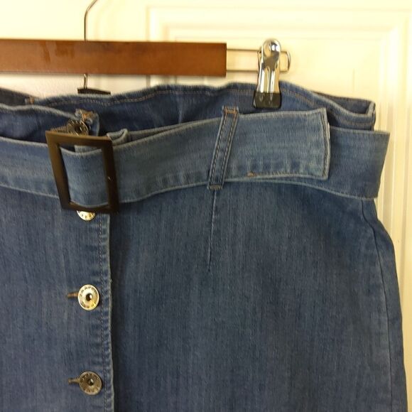 Traffic Jean Wear button front blue denim paper bag front waist skirt with belt - Picture 3 of 10